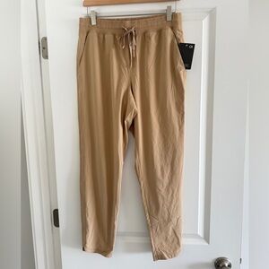 NWT GapFit Athletic Pants Small